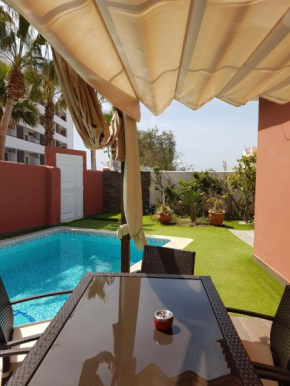 Сozy villa with a heated swimming pool